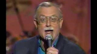 Roger Whittaker- Should Have Had Dogs chords