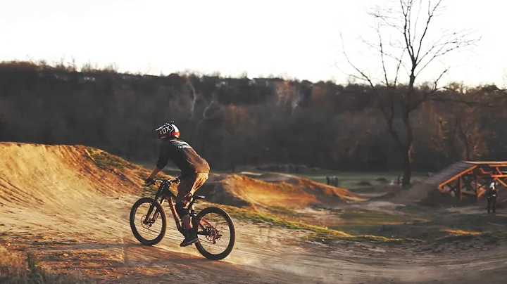 OZK MTB   Dustin Slaughter & Tandie Bailey