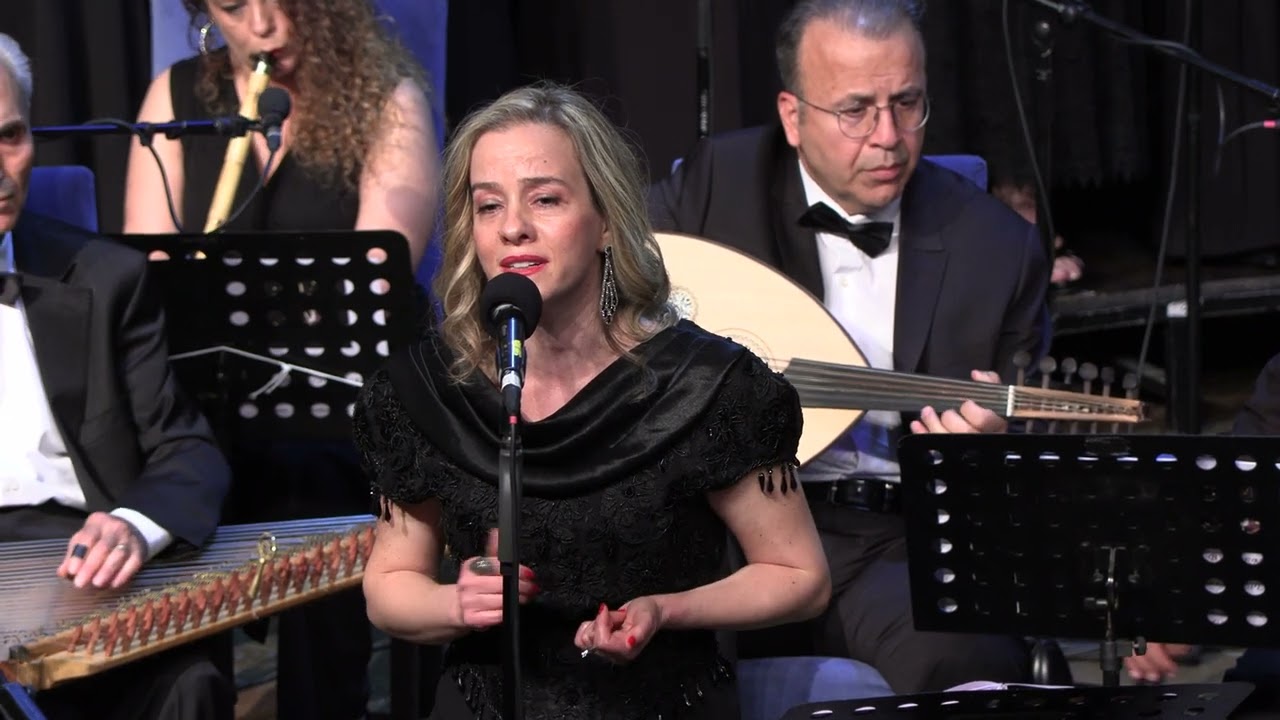 Emel Karadayı - İsterdim yanından ayrılmayayım (Annem)