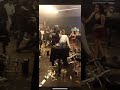 Pelea baile de inquietos del norte en chispas discotec