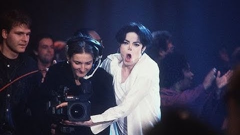 #HIStory25  Michael Jackson - Earth Song- Wetten Dass (November 4, 1995)