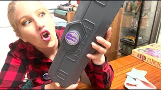 Mace Windu lightsaber unboxing