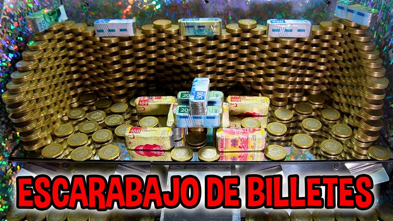 Hay una cantidad INCREIBLE de Billetes En Medio