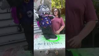 Gemmy Inflatables Halloween Vampire Review