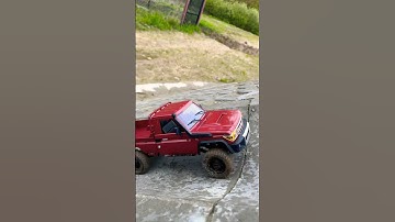 Rc car MN82 climbing test #shorts #short #mnrock #mn82 #rc #rccar #climbing #test #toyota #offroad