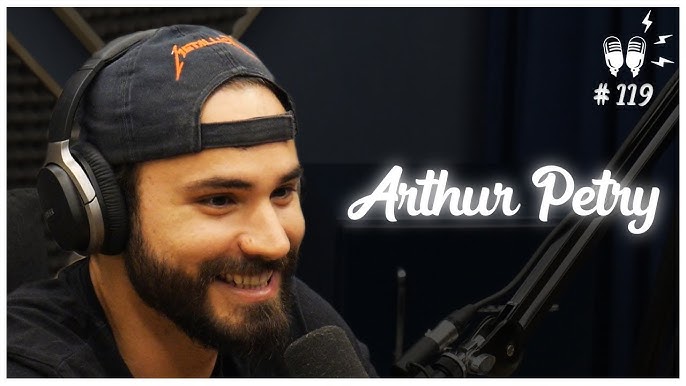 Renato Trezoitão on À Deriva Podcast with Arthur Petry — Eightify