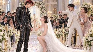 เกิดใหม่เธอเปลี่ยนเจ้าบ่าวต่อหน้าทุกคนแล้วแต่งกับหนุ่มเสเพล ใครจะรู้ว่าเขาคือผู้มีอำนาจตัวจริง