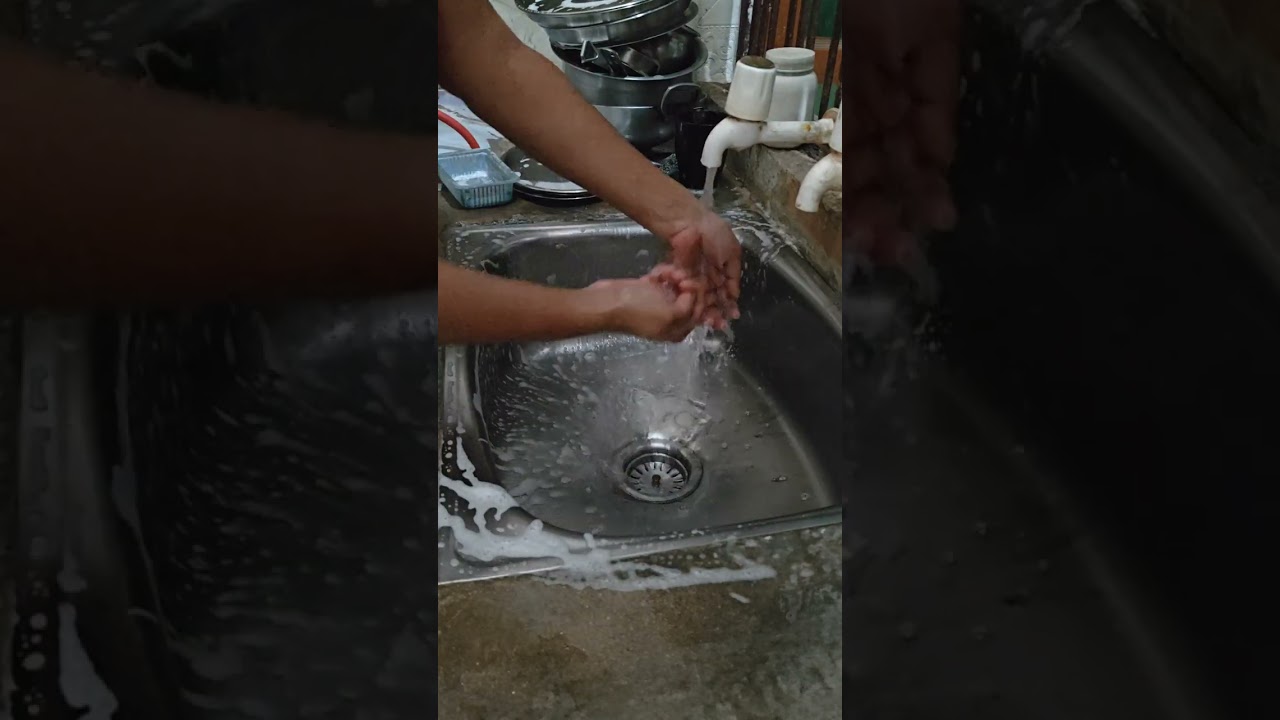 ASMR Dishwashing Skills 💧 #household #kitchen #night #cleaning 