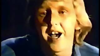 Video thumbnail of "Harry Nilsson - Think About Your Troubles (Live)"