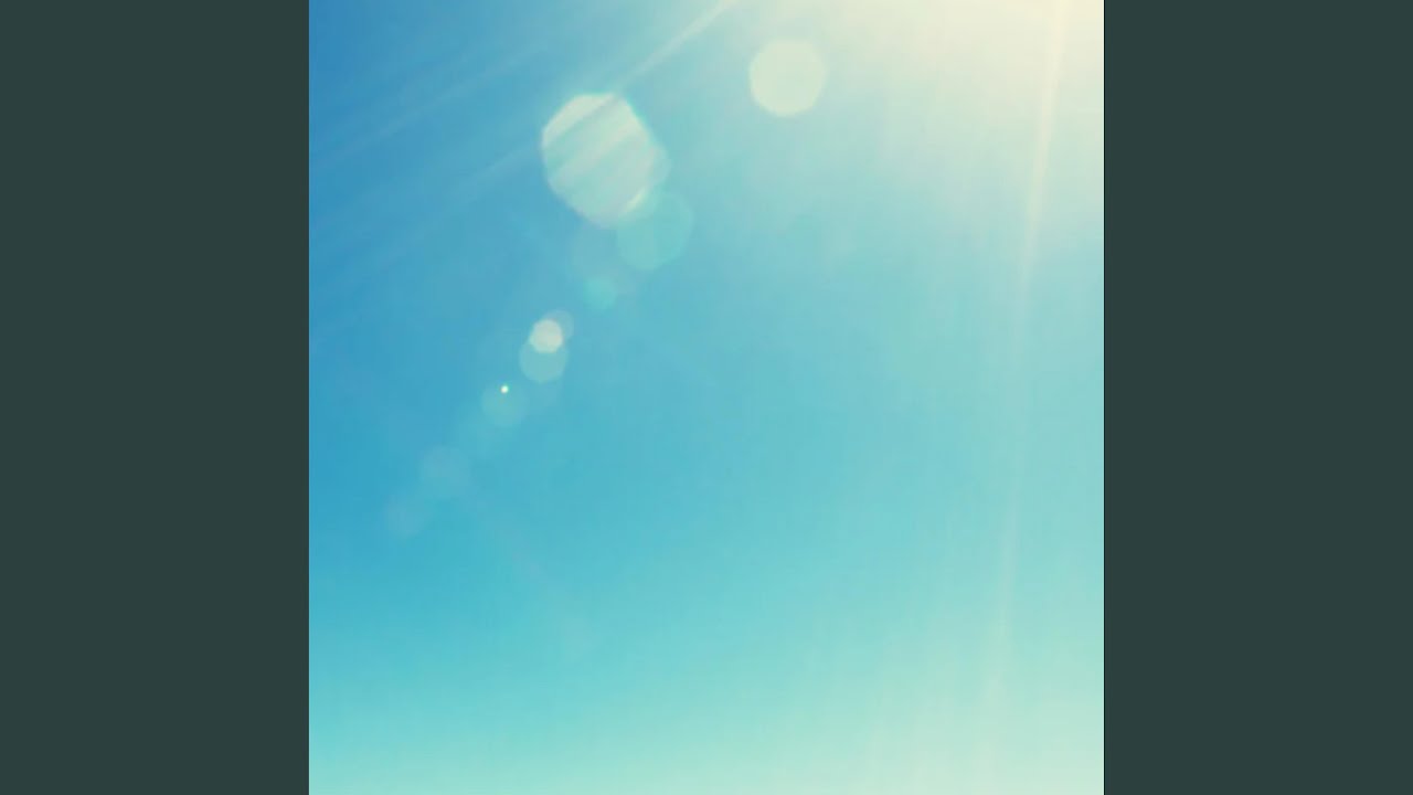 A Gentle Spark | 心が少しだけ弾む