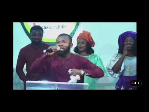 makossa praise.