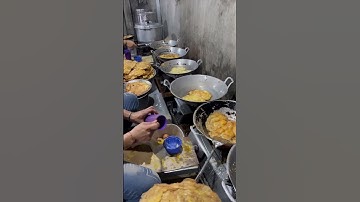 Thumbnail of Begini bikin 140 kilo telor dadar di sego sambel ma yeye !