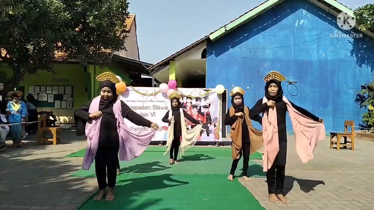 Pentas Seni SDN Simpang Kecamatan Prambon bersama Mahasiswa Kampus Mengajar