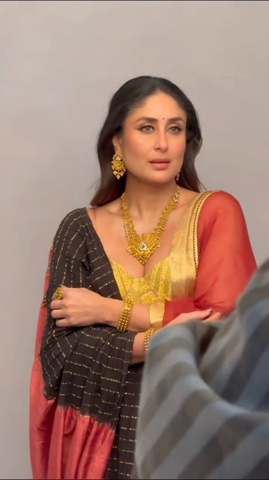 #kareenakapoorkhan overshadowing the shimmer of gold ✨ ?- Savleen Manchanda #filmykalakar