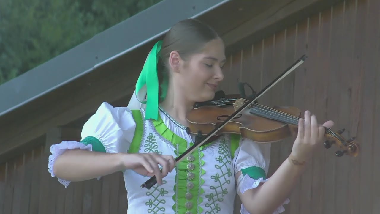 Dievčenská ľudová hudba BEŤARKY- STRETNUTIE GORALOV V PIENINÁCH 2024
