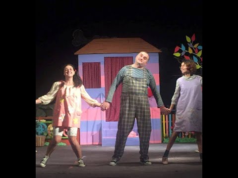 გოგონა და ჯადოქარი