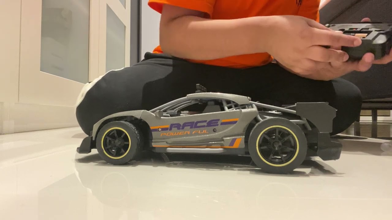 Unboxing new spray runner remote control car grey colour tain du