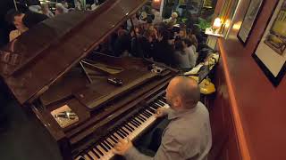 Video thumbnail of "Jimmytry Pianiste: Être Un Homme Comme Vous"