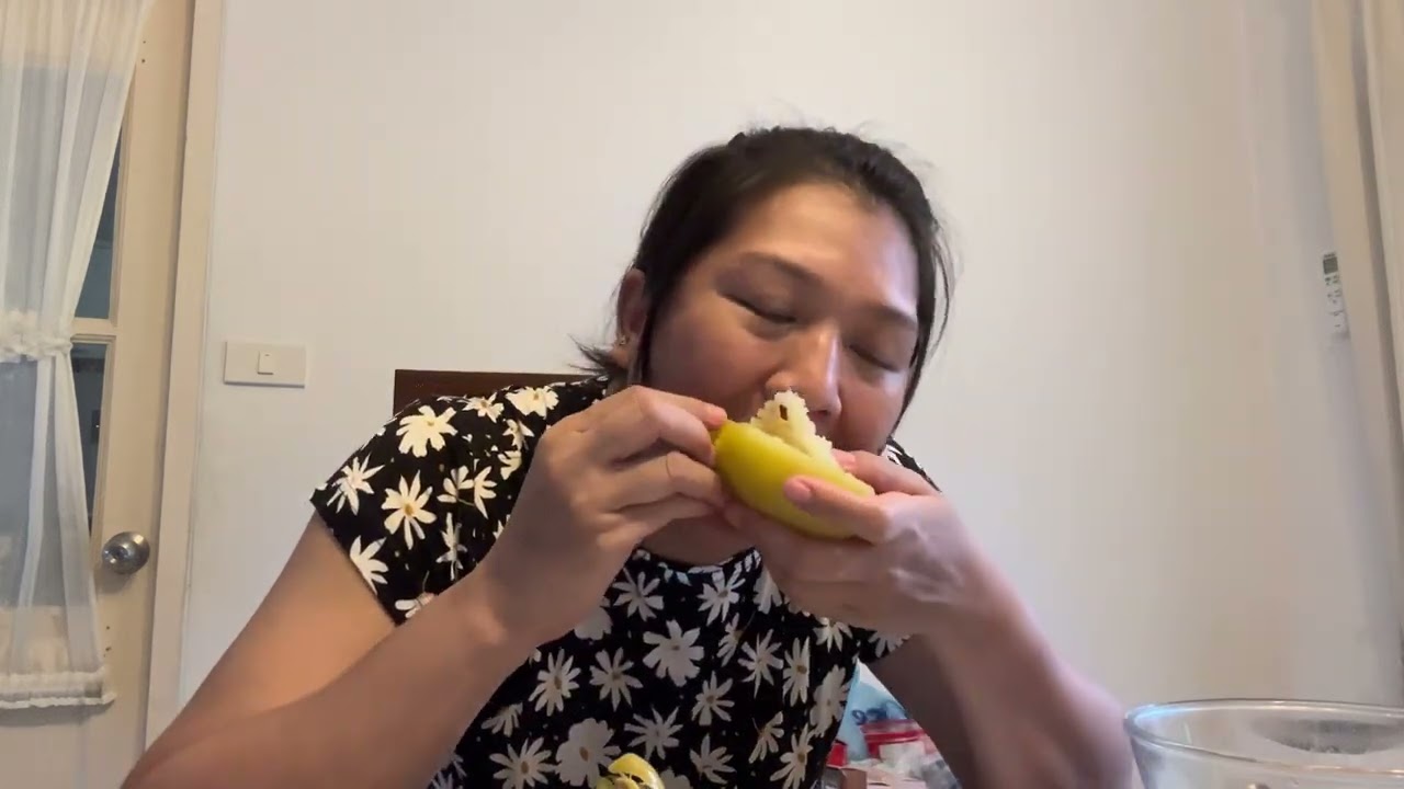 သက်မွန် ဂေါ်ရခါးသီး ကို ဘယ်လိုစားလဲ (Part 2)