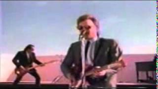 YouTube  HUEY LEWIS & THE NEWS   Perfect World screenshot 3