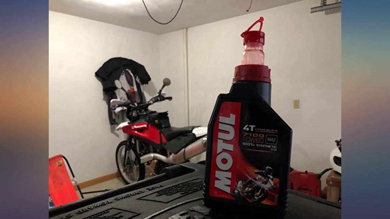 Motul 7100 4T Synthetic Ester Motoröl – 10W60, 4 Liter, Für High-Performance Motorräder