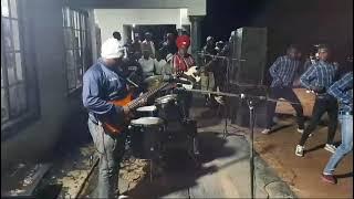 Tshigomboza tshisevho live performances at hamakuya 🥁🎤🎸🔥🔥🕺🏿