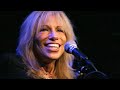 Carly Simon's anti-Trump ad