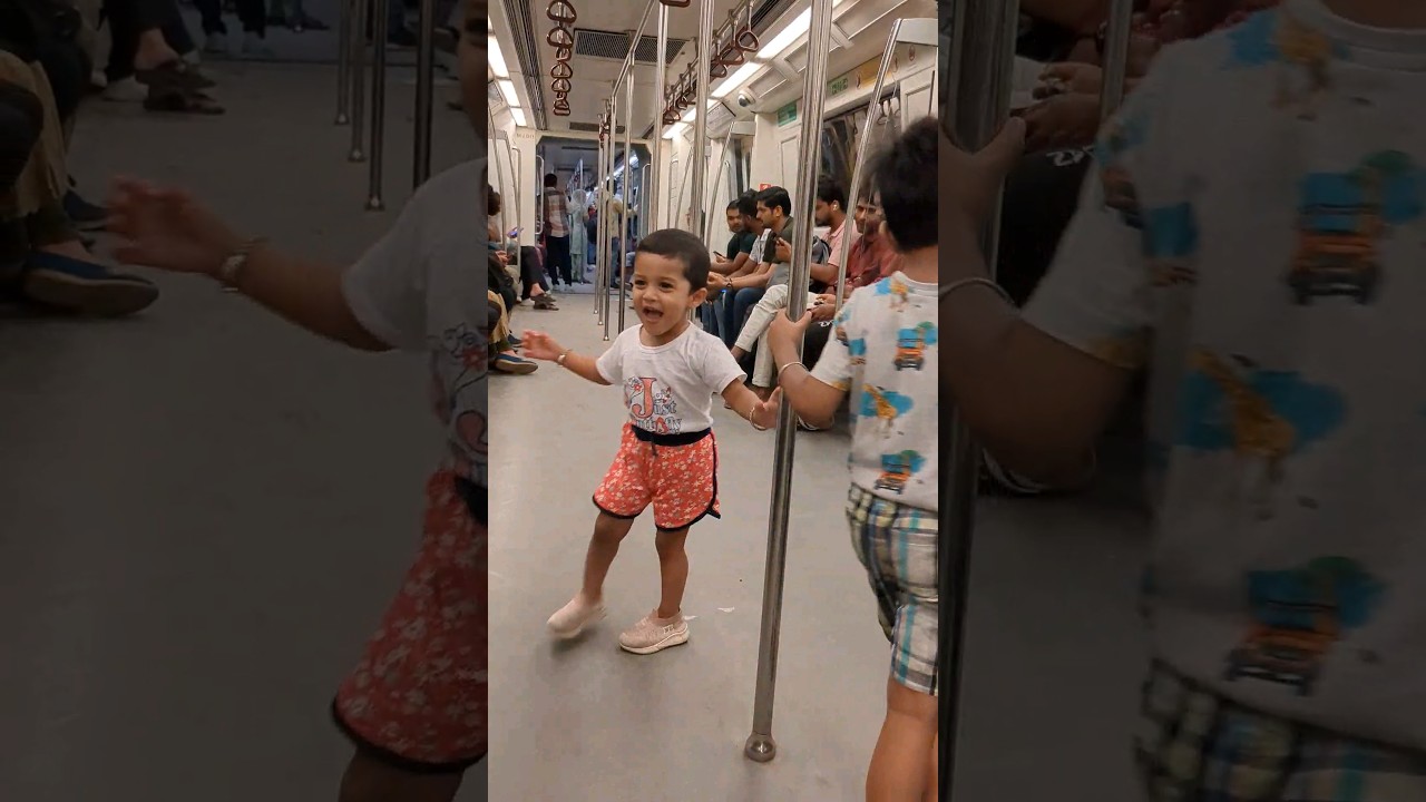 Delhi metro ride and dance 