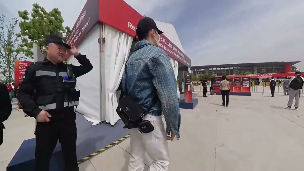 Walkthrough Shanghai Station to circuit gates - Chinese Grand Prix