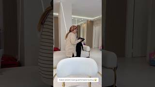 Kızlar Annem Nasıl Güzel Hırkalar Bulmuş