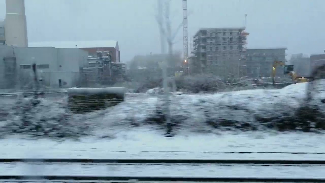 trein Aalst Brussel in sneeuw. 8 maart 2023