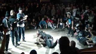 FLOOR WARS ITALY 2011 FINAL - ORMUS FORCE vs KNèF CREW