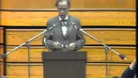 Marshall McLuhan 1974 - Full lecture Living in an ...