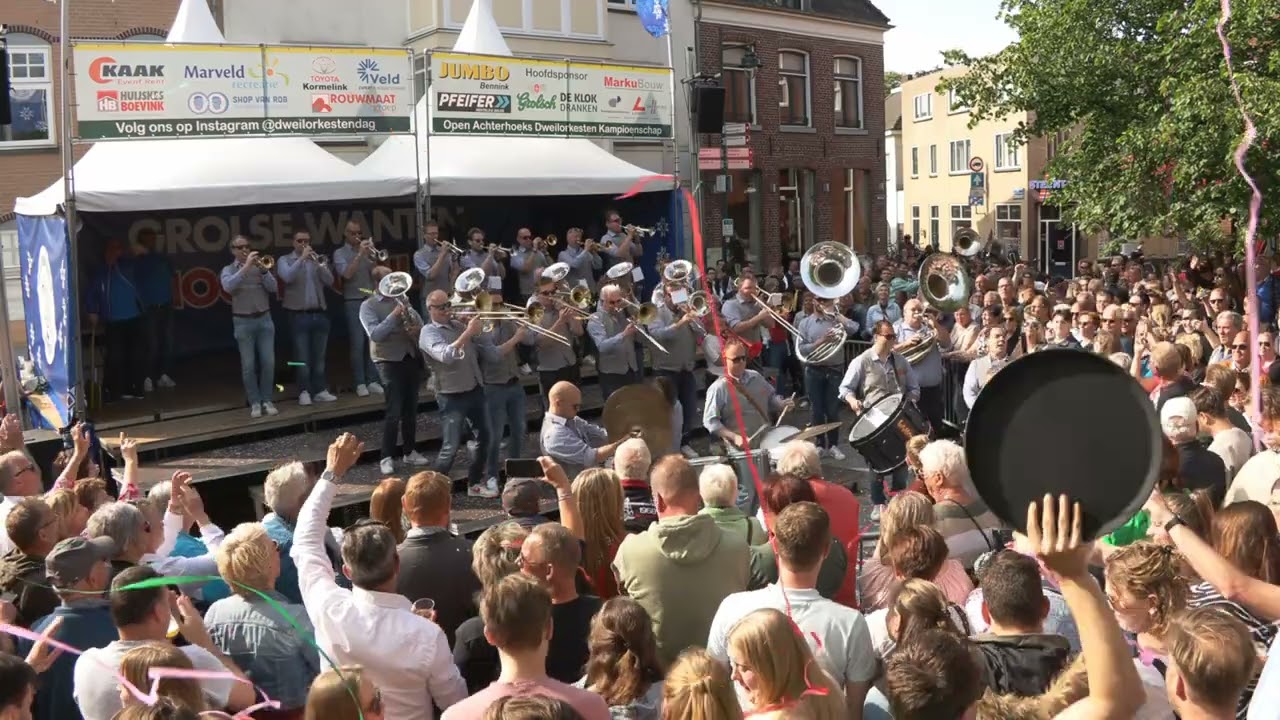 De Feestbende Cromvoirt Markt 26e  Dweilorkestendag Groenlo 18 mei 2023 NL