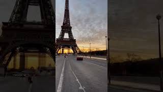 Paris Connection - Carro da Ferrari na Itália na Torre Eiffel #Shorts