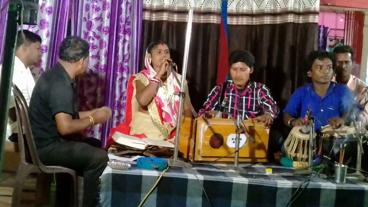 Singer - Savita Yadav