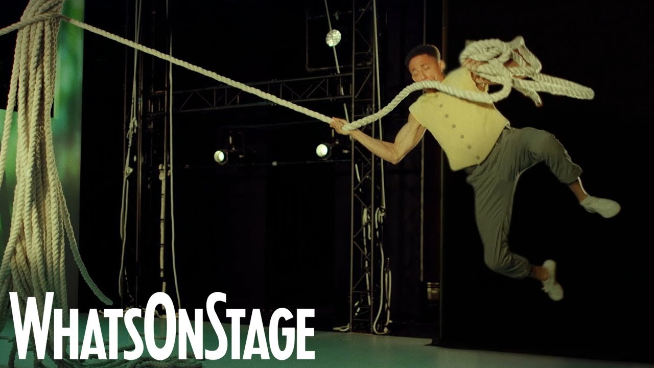 A Monster Calls stage version | The Old Vic trailer - YouTube