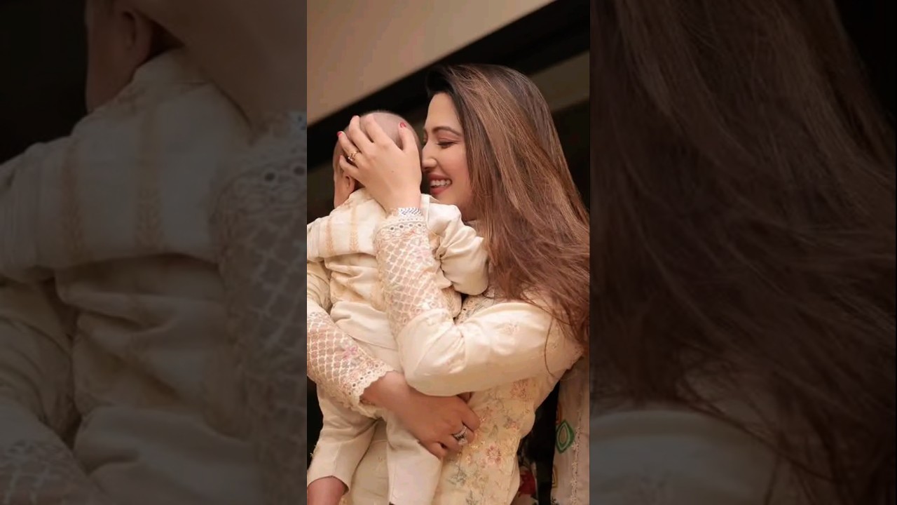 Aymen Saleem with her son looking so pretty 💕 