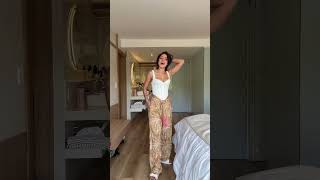 Ai Tem Mistura Da Zara, Flor Neon, C&A, Conxá, Lança Perfume, Makai, Youcom, Le Blog E Outros Usar