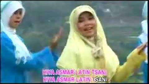 Wafiq Azizah   Asmar Latin Tsani