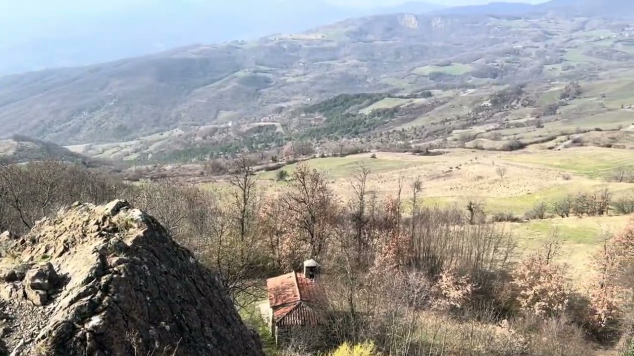 Salita alla pietra Parcellara