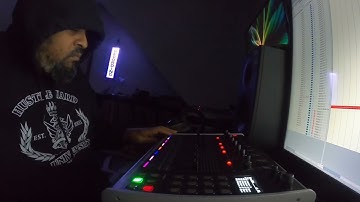 ISLA INSTRUMENTS S2400 12bit sampling drum machine (demo 118)