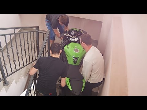 Video: Kako radi motociklistički lift?