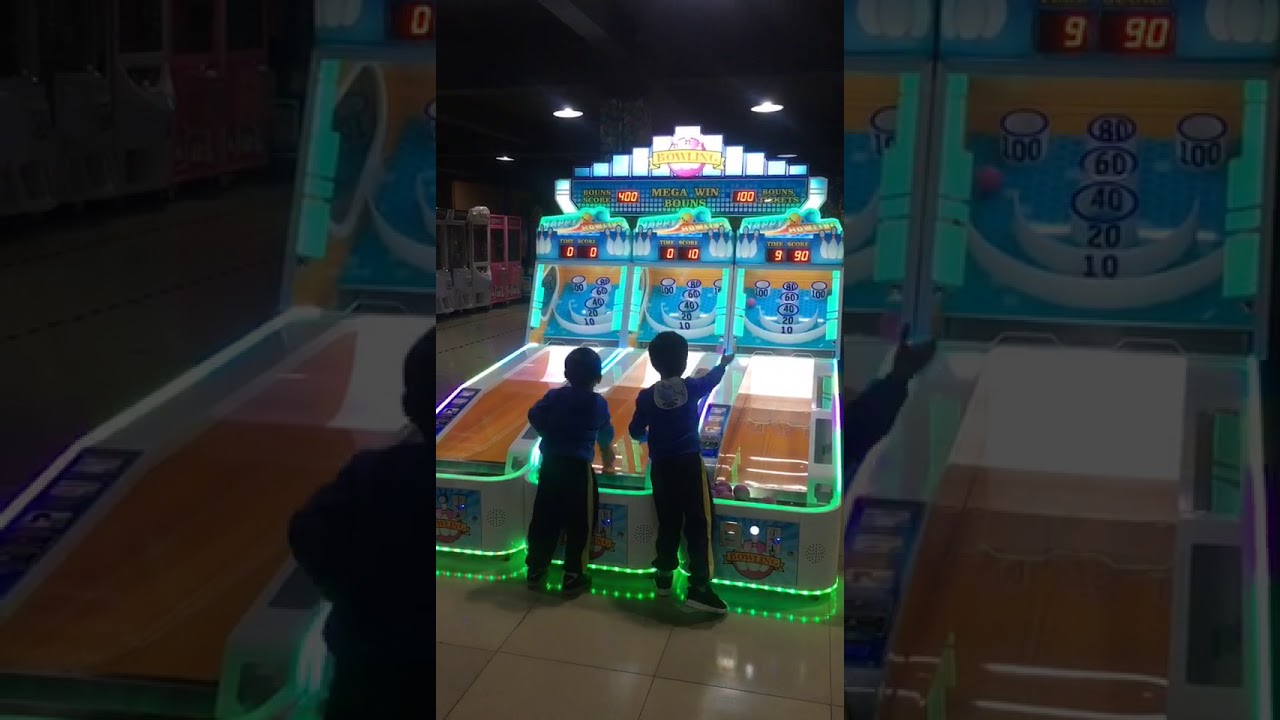 Indoor Coin Operated Electronic Bowling Skee ball Arcade Redemption Ticket Game Machine For Sale