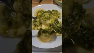 SPINACH & CHEESE RAVIOLI WITH PESTO SAUCE