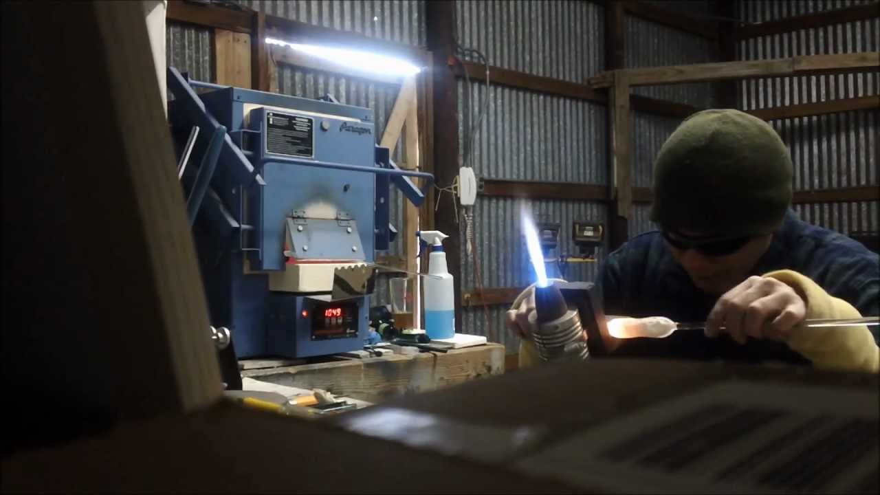 purple and white iso spoon