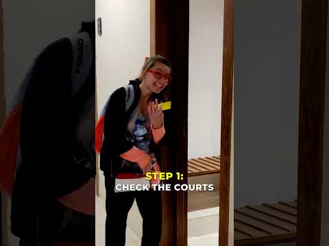 Every player when they arrive at a new tournament 👀 #tennistournament #tennislife