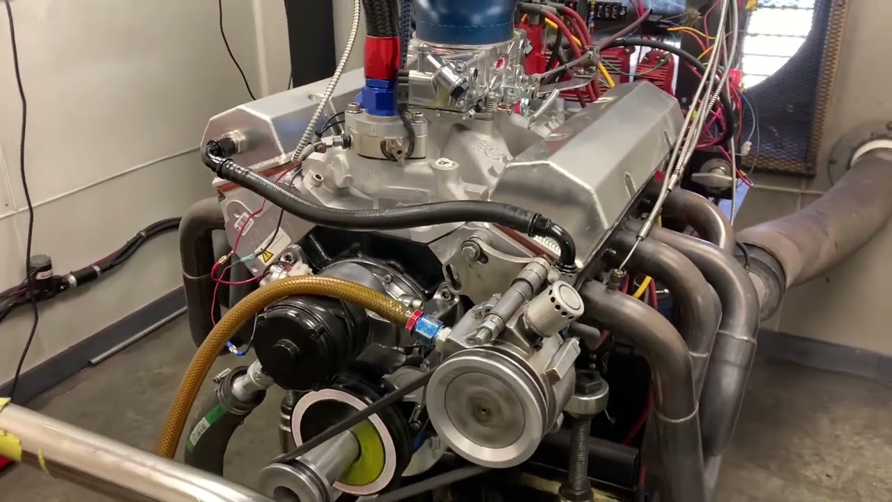 Jeremy Knisley 434 Skip White Performance