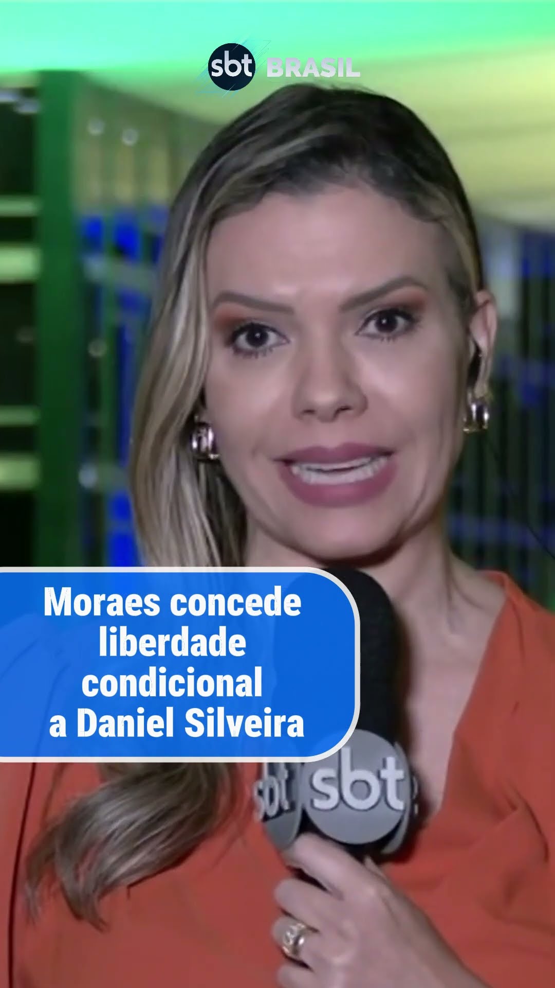 Alexandre de Moraes concede liberdade condicional a Daniel Silveira | SBT Brasil (20/12/24)