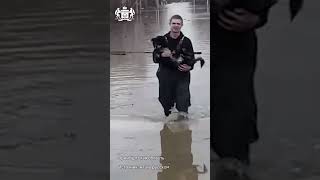 Спасение животных во время паводка